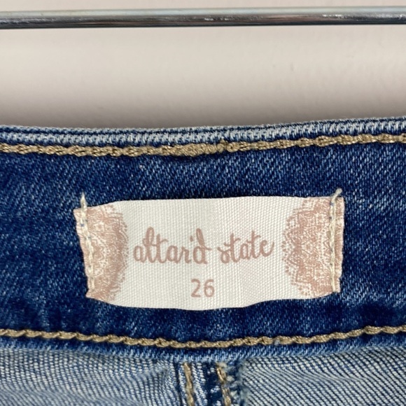 Altar'd State Light Wash Factory Destroyed Ripped Jeans 19024AS Size 26 - Picture 14 of 16